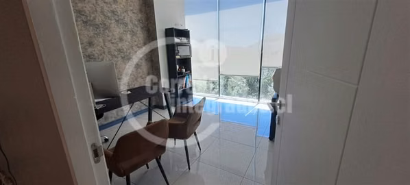 Oficina venta en Las Condes/Estoril recpción 2 privados PP