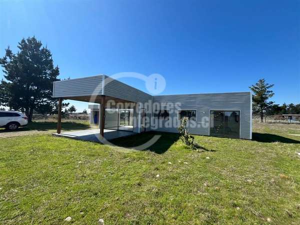 Casa en venta de 3 dorm. en Santo Domingo