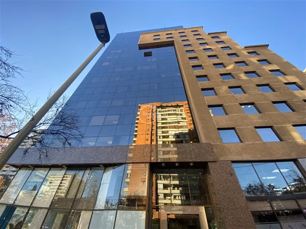 Centro Medico en el mejor Sector de las Condes