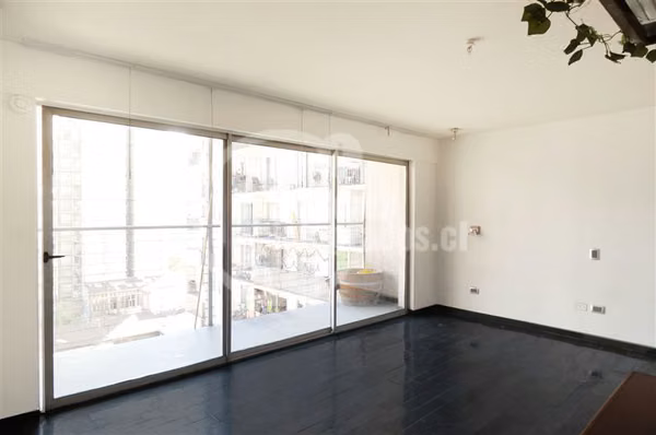 ESTUDIO con terraza cercano al metro Santa Isabel