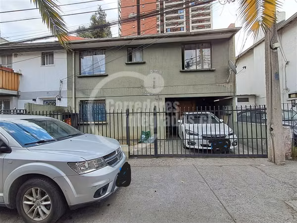Casa en venta de 4 dorm. en Ñuñoa