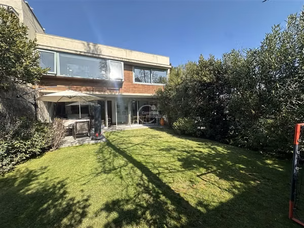 Casa en venta de 5 dorm. Lo Barnechea, Huinganal