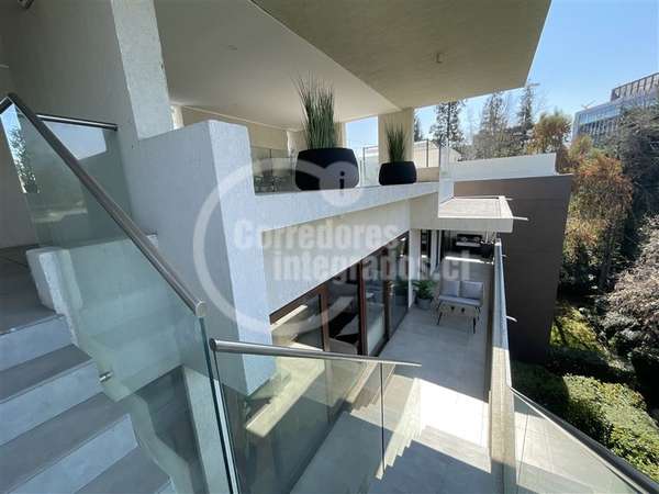 Departamento penthouse duplex, Venta 2 Dorm. en Lo Barnechea