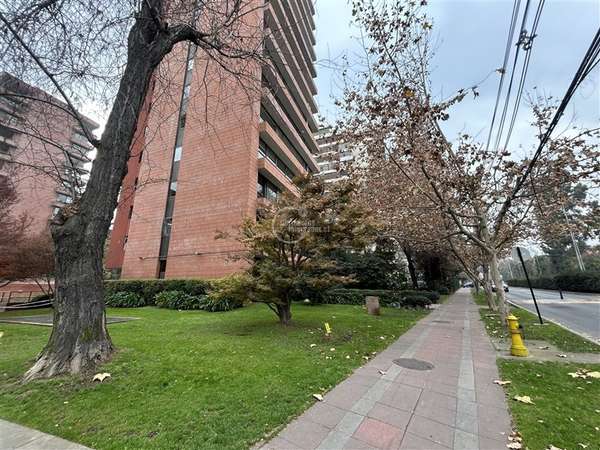 PG Departamento 4 dorm. Vitacura GRAN OPORTUNIDAD !!!