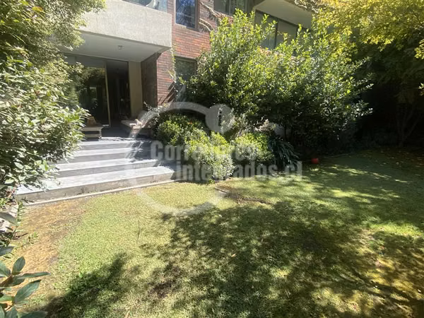 Departamento en venta de 4 dorm. en Lo Barnechea