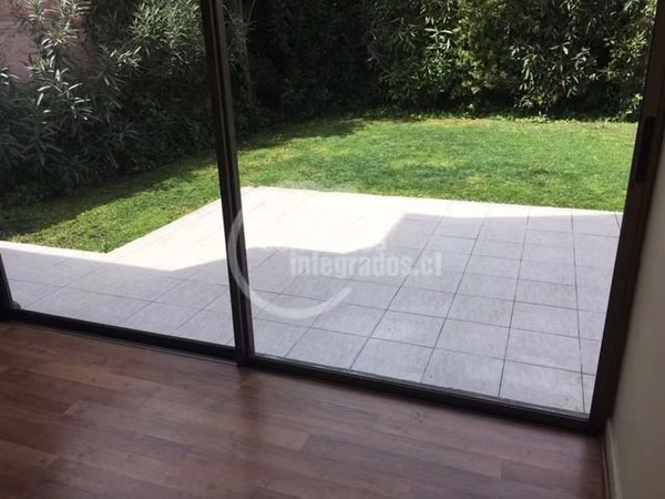 Casa en venta de 5 dorm. en Las Condes