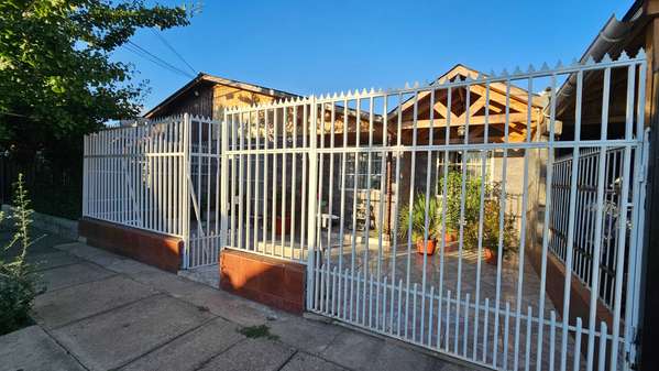 Casa Familiar en excelente Barrio Residencial (150148)
