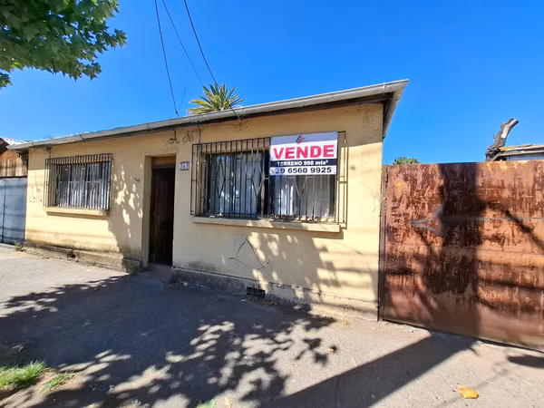 EN VENTA CENTRICA PROPIEDAD  998 mtrs2 AVDA. BRASIL-CHILLÁN