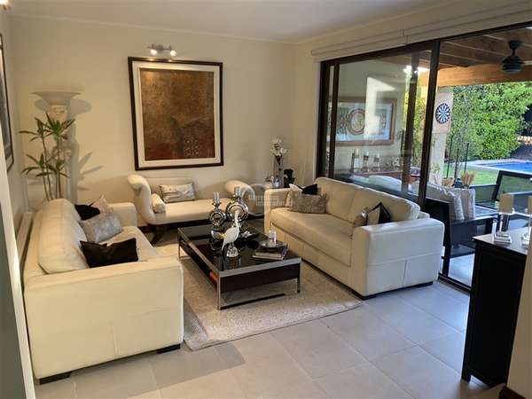 Casa en venta condominio, 4 dormitorios, Chicureo Colina