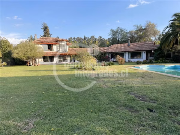 Oportunidad Casa en venta de 7 dorm. en Talagante