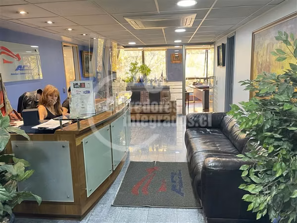 Oficina en venta en Providencia excelente