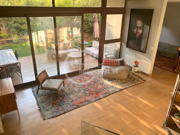 Espectacular Duplex En Vitacura ,magnificas areas verdes