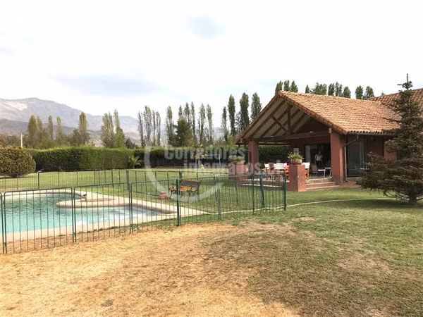 Casa en venta en Pirque