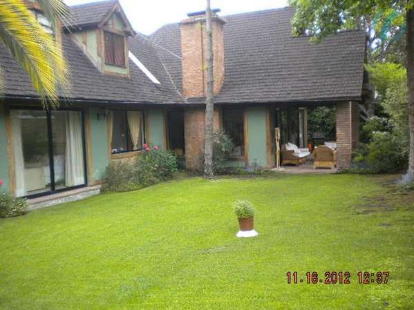 Estupenda casa 5 dormitorios Av La Dehesa / Dehesa central