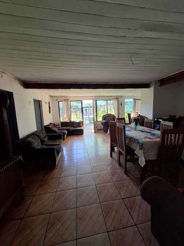 Vivienda con local comercial (154284)