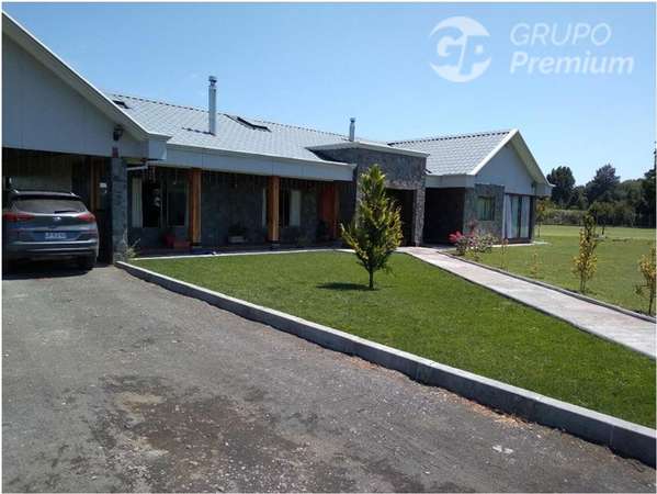 Casa Familiar 4D 3B en Parcela - Camino Antuco