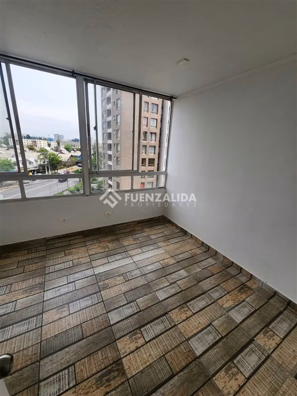 Depto en venta de 3 dorm. en La Florida, piscina, gimnasio