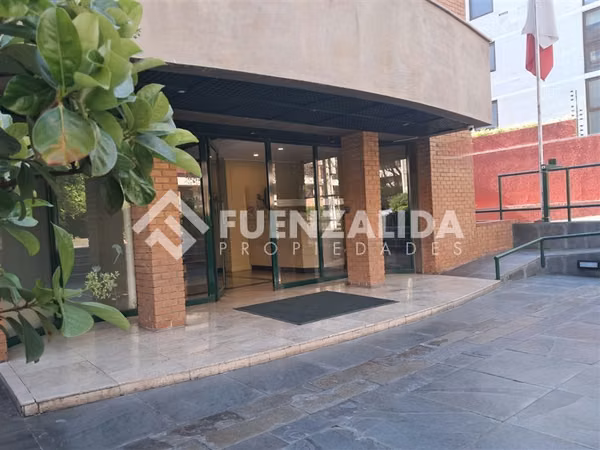Oficina en arriendo en Vitacura