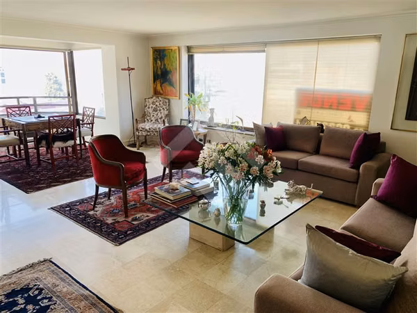 Departamento en venta de 3 dorm. en Las Condes