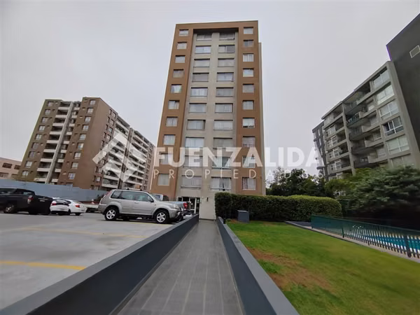 Departamento en venta de 2 Dorm. 2 Baños. en La Florida