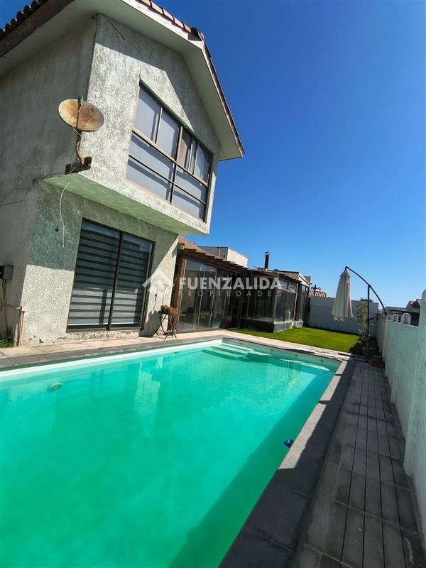 Casa en venta de 5 dorm. en Coquimbo
