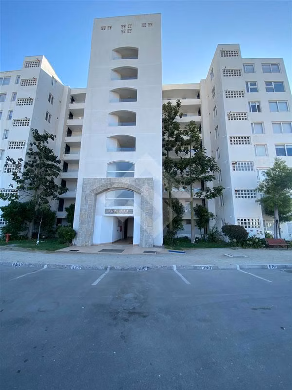 Departamento en venta de 3 dorm. Serena Golf La Serena