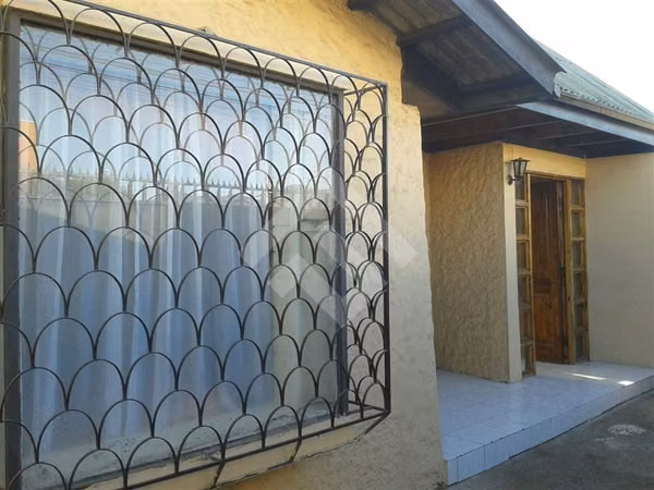 Casa en venta de 3 dorm. en La Serena