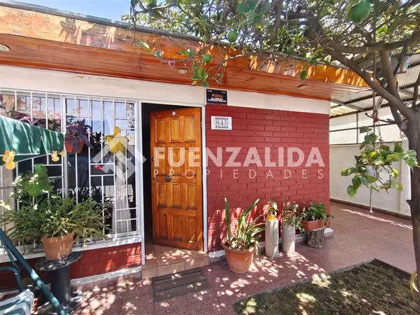Casa en venta de 2 dorm. en Maipú