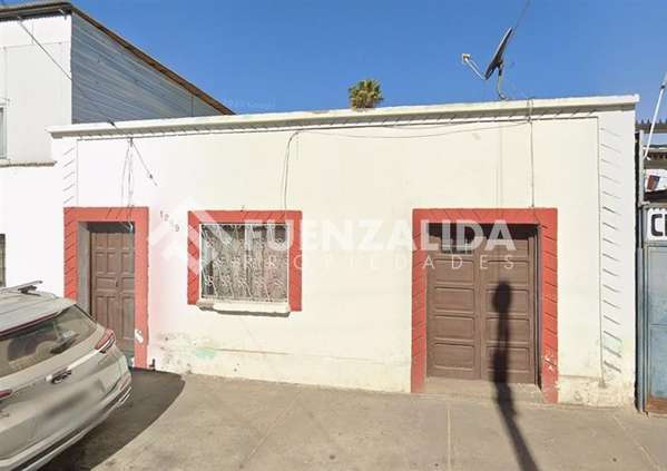 Casa en venta de 2 dorm. en Pudahuel