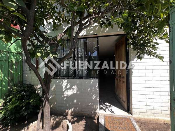 Casa en venta de 2 dorm. en Maipú acepta Subsidio