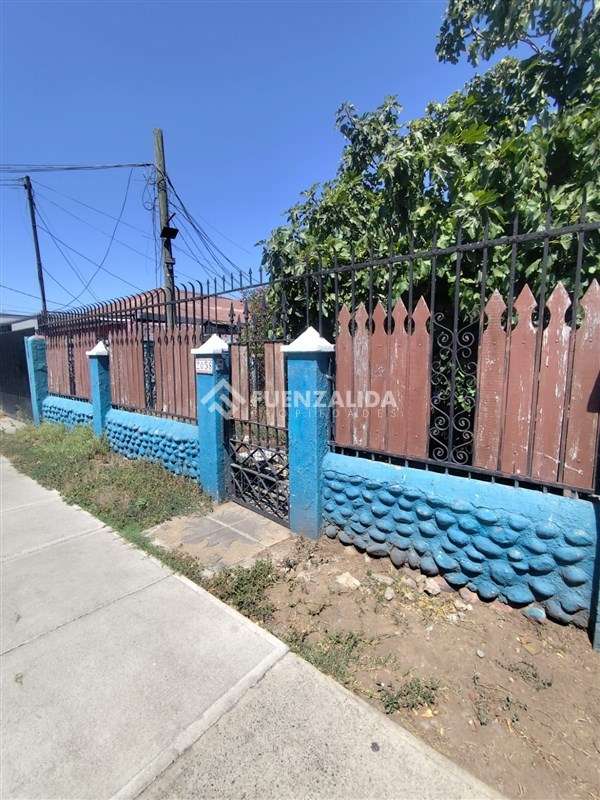 Casa en venta de 4 dorm. en Maipú
