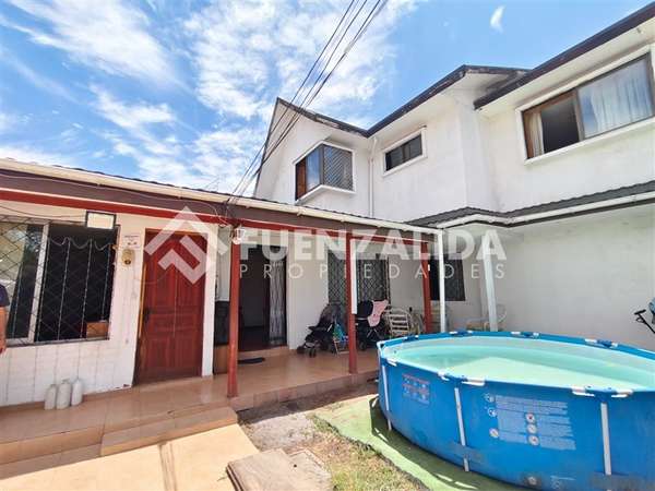 Casa en venta de 4 dorm. en Maipú