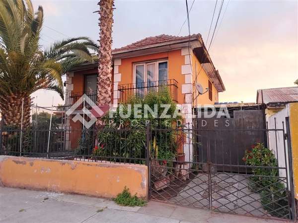 Casa en venta de 5 dorm. en Cerrillos