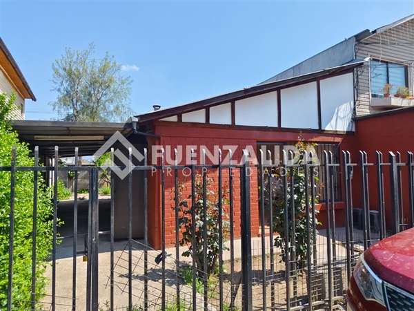 Casa en venta de 3 dorm. en Pudahuel