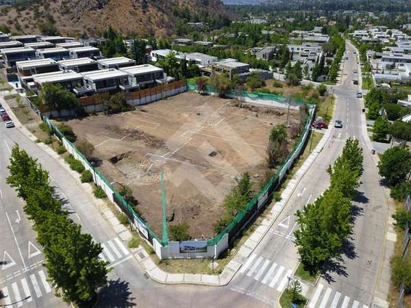 Terreno Construccion  en Venta en Lo Barnechea