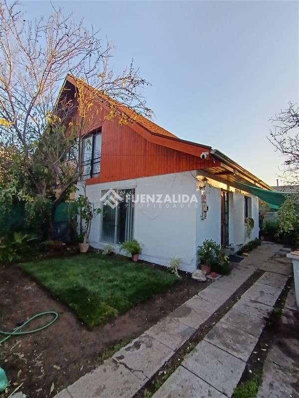 Casa en venta de 3 dorm. en Maipú