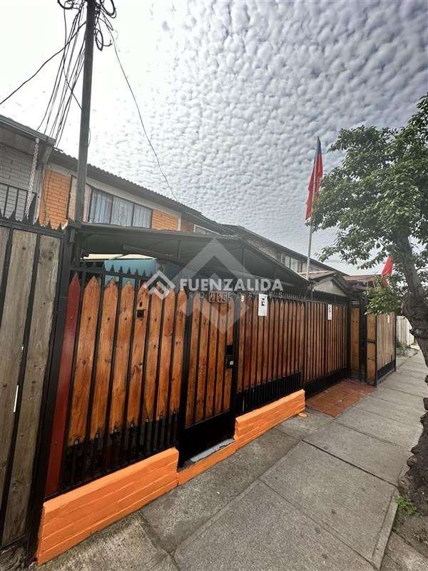 Casa en venta de 3 dorm. en Pudahuel