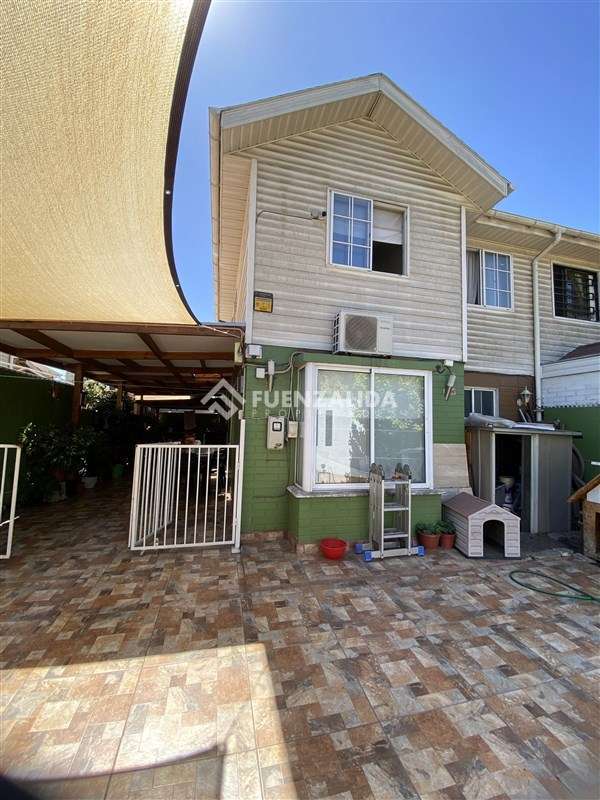 Casa en venta de 4 dorm. en Maipú