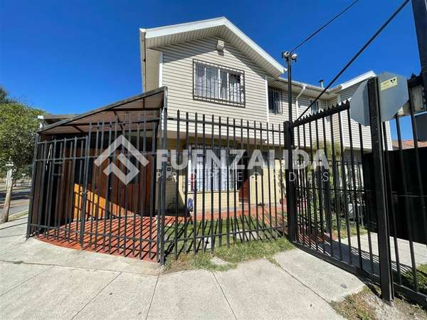Casa en venta de 3 dorm. en Maipú