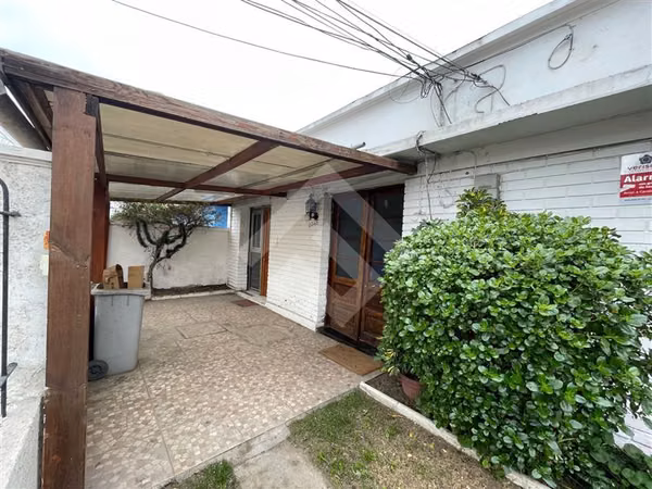 Casa en venta de 4 dorm. en Maipú