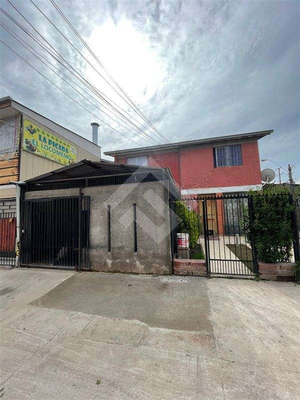 Casa en venta de 3 dorm. en Maipú