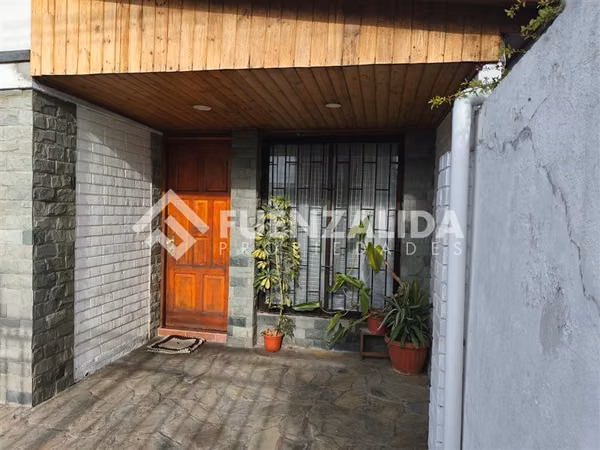 Casa en venta de 3 dorm. en Maipú