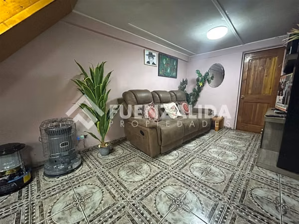 Casa en venta de 3 dorm. en Cerrillos