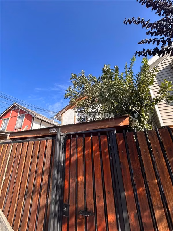 Casa en venta de 4 dorm. en Maipú apta para subsidio