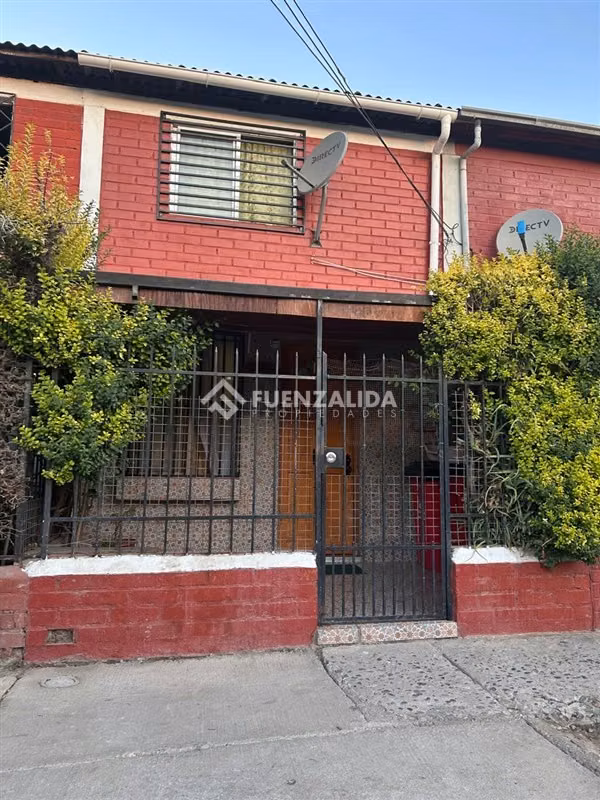 Casa en venta de 4 dorm. en Maipú
