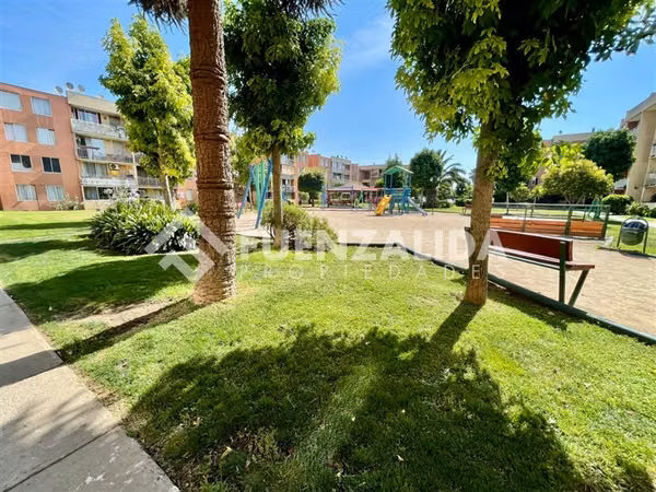 Depto. en Primer piso con estacionamiento en Condominio
