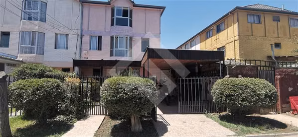 Casa en venta de 3 dorm 3 baños ,precio tasacion . en Maipú