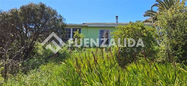 Casa en venta de 3 dorm. en El Tabo