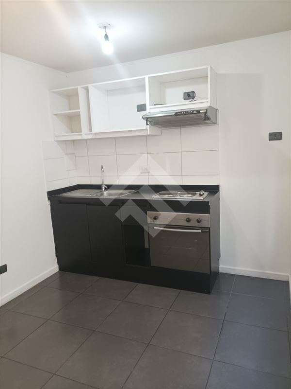 1 dorm., 1 baño, 1 bodega, calle San Francisco