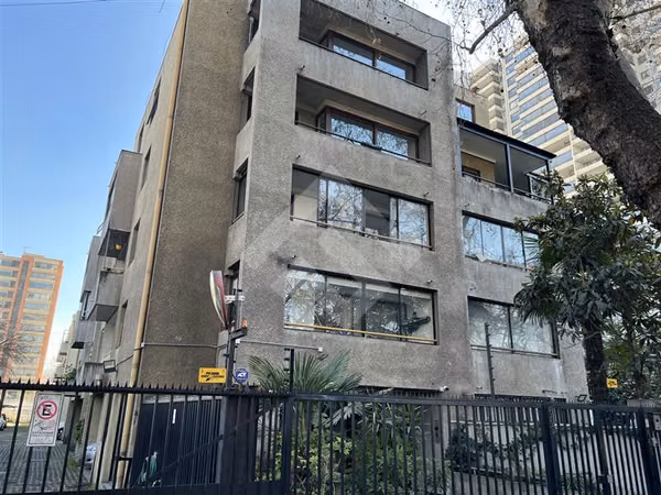 Departamento 4680 UF Ñuñoa en venta de 3 dorm.